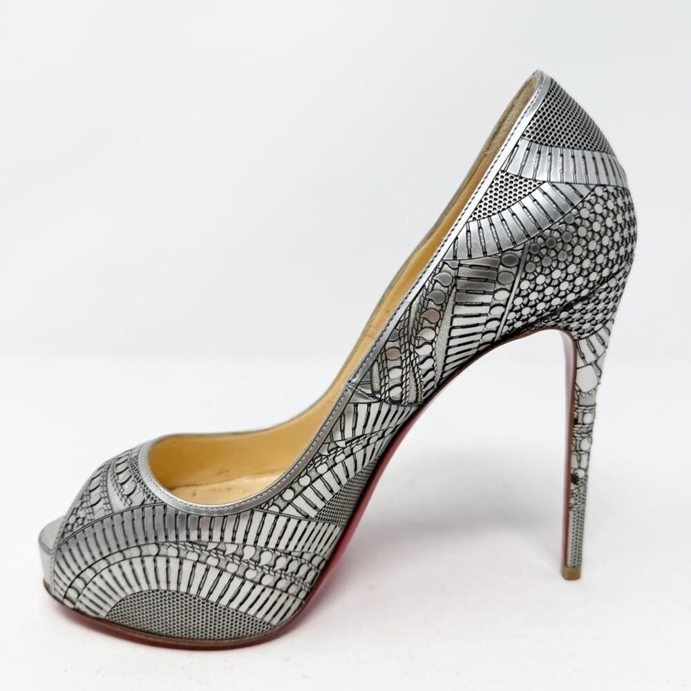 Christian Louboutin Suellena Silver Geometric Peep Toe Heels Womens Size EU 37 - Picture 6 of 10
